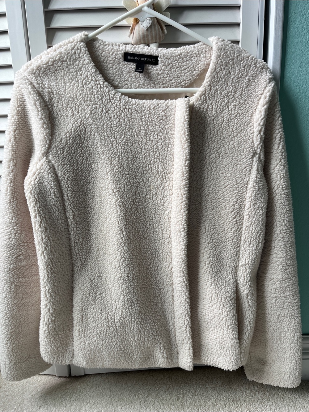 Banana Republic Cream Sherpa Open-Front Crew jacket size S, very good condition